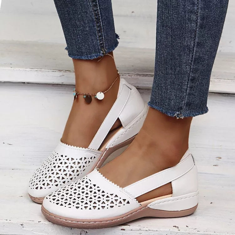 Damen Keilabsatz Orthopädische Hohl geformte PU Sommer Vintage Sandalen