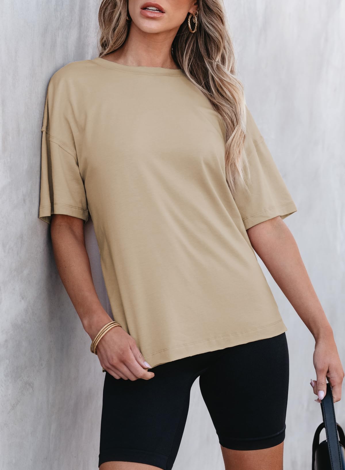 T-shirt uni à col rond et manches courtes pour femme (achetez-en 2, la livraison est offerte)
