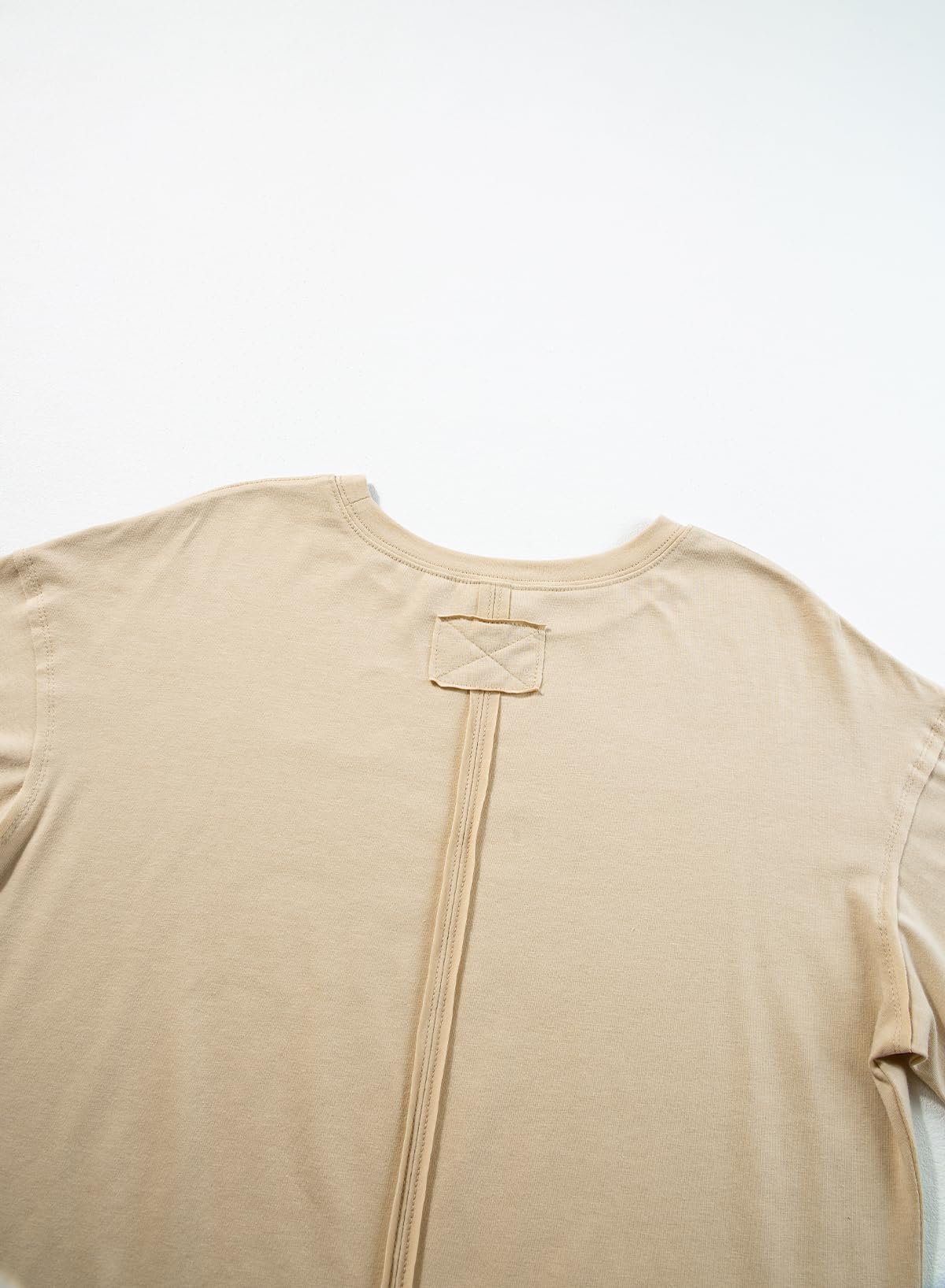 T-shirt uni à col rond et manches courtes pour femme (achetez-en 2, la livraison est offerte)