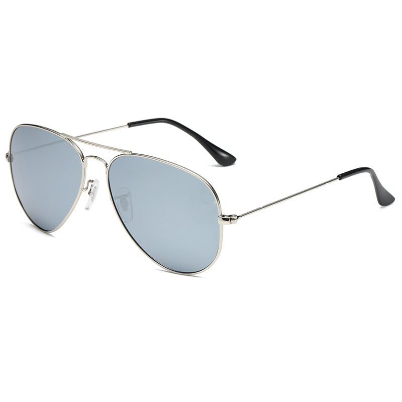 Lunettes de soleil aviateur classiques avec verres en verre