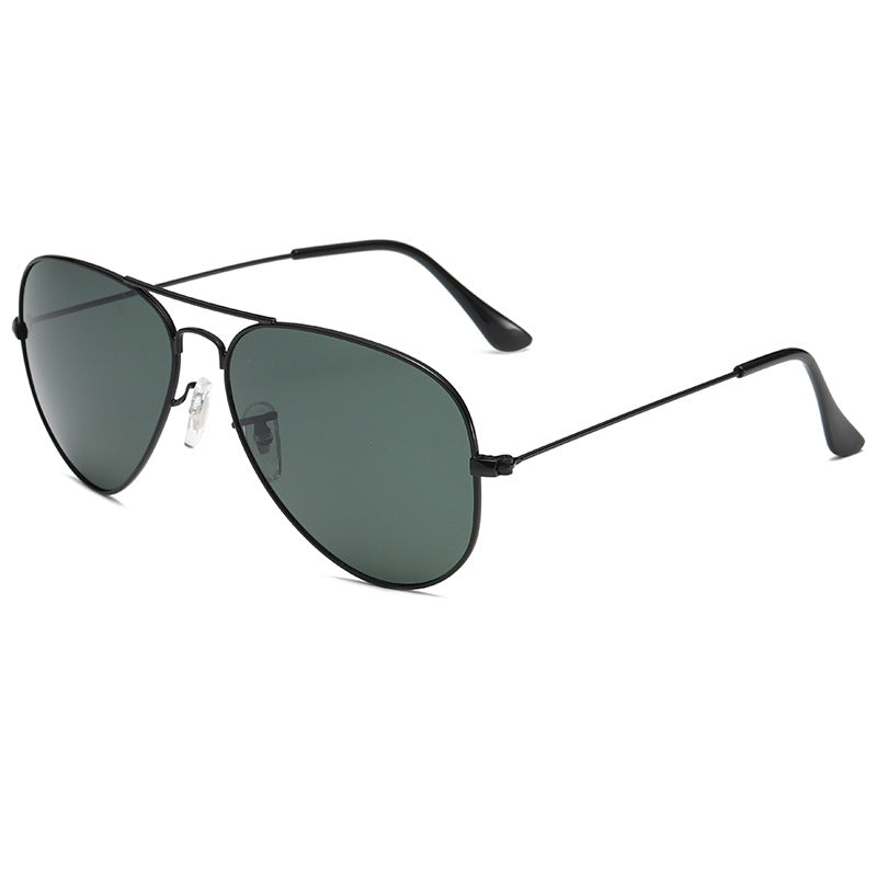 Lunettes de soleil aviateur classiques avec verres en verre