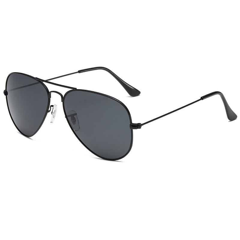 Lunettes de soleil aviateur classiques avec verres en verre